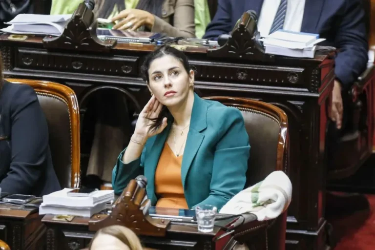 Ruptura en La Libertad Avanza: tres diputados se van del oficialismo y forman un nuevo bloque