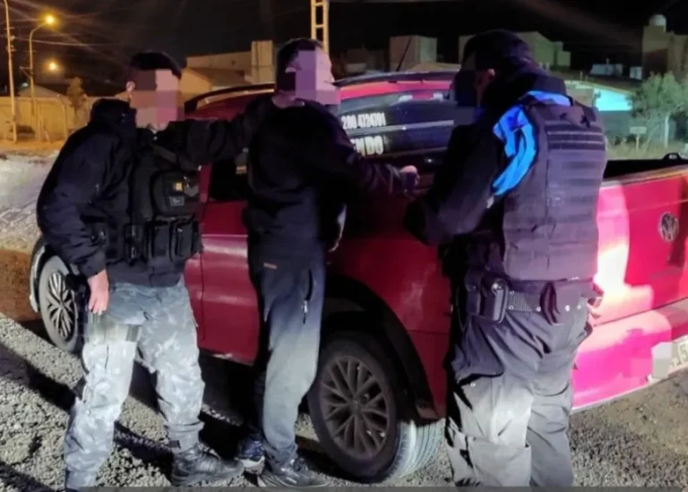 Se escapó en contramano durante un operativo de alcoholemia y le secuestraron el auto