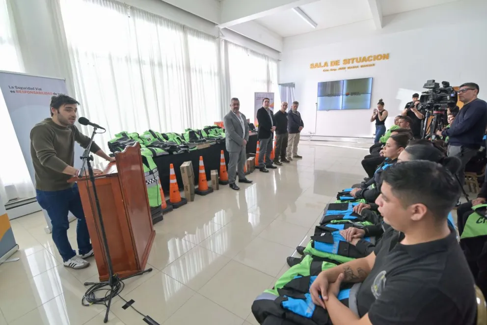 Torres entregó equipamiento a la APSV para fortalecer el trabajo preventivo