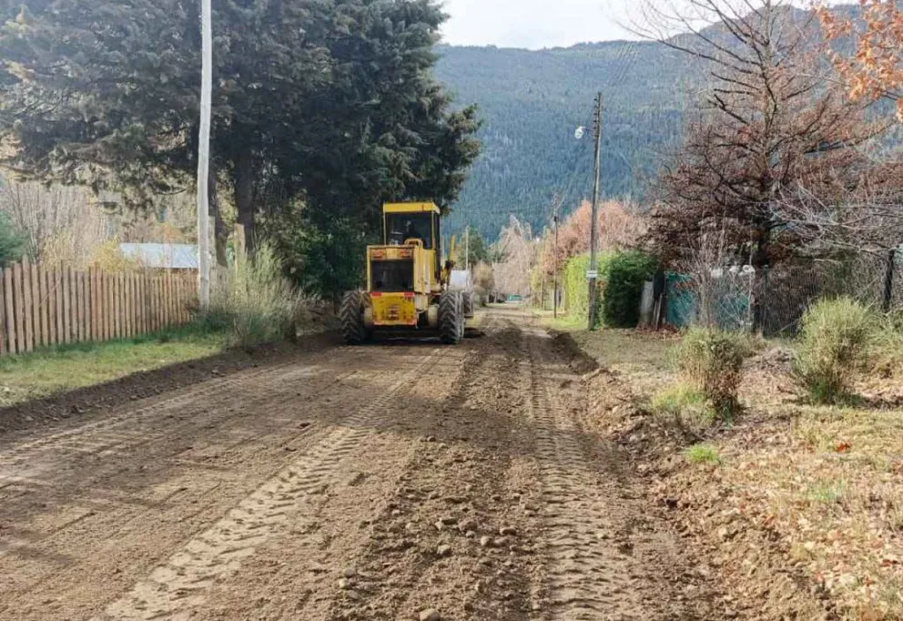 La Municipalidad de Lago Puelo continúa trabajando en mantenimiento y mejoras
