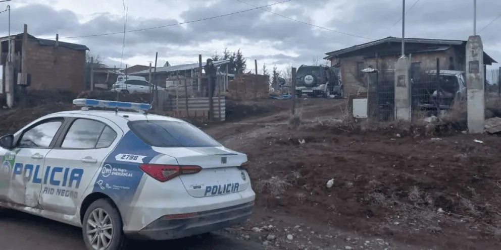 Secuestran una camioneta robada y hallan marihuana en una casa