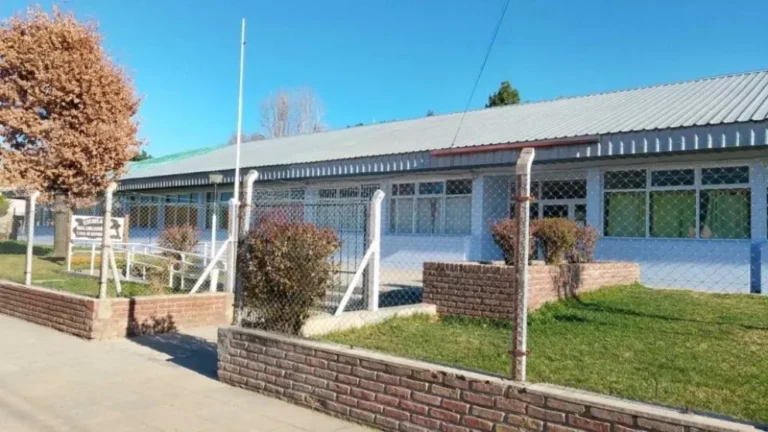 Acusan a una docente de maltrato en la Escuela 200 de Esquel