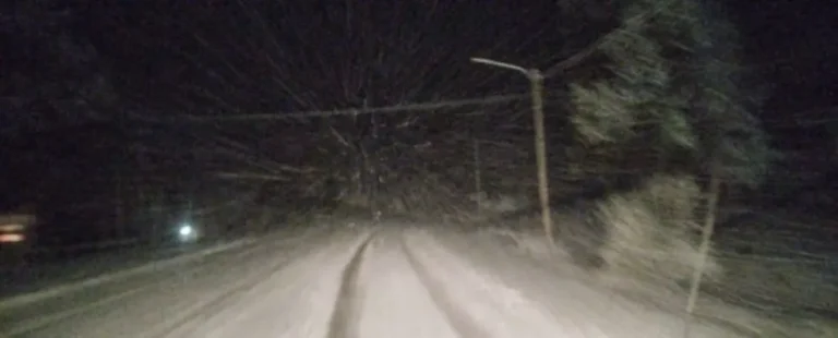 Precaución en la RN40: Tramos con nieve y baja adherencia 