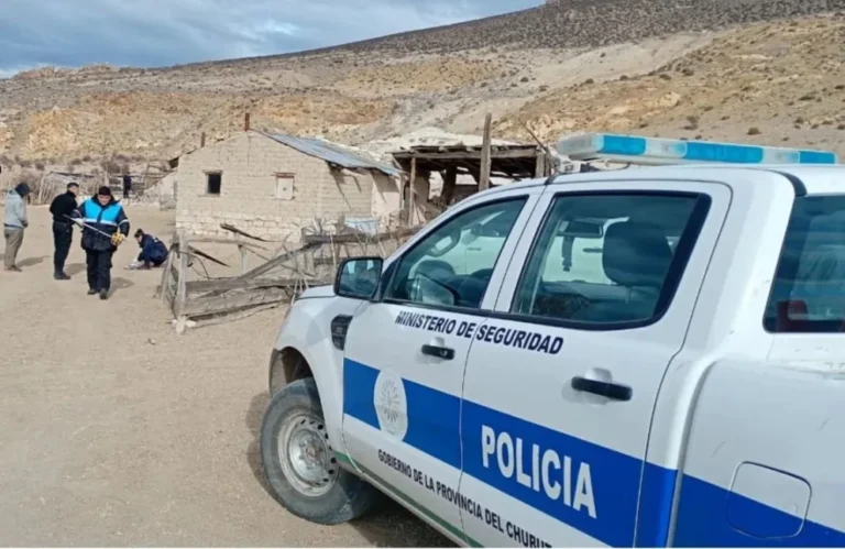 Allanamientos y secuestro de armas tras agresión a policías