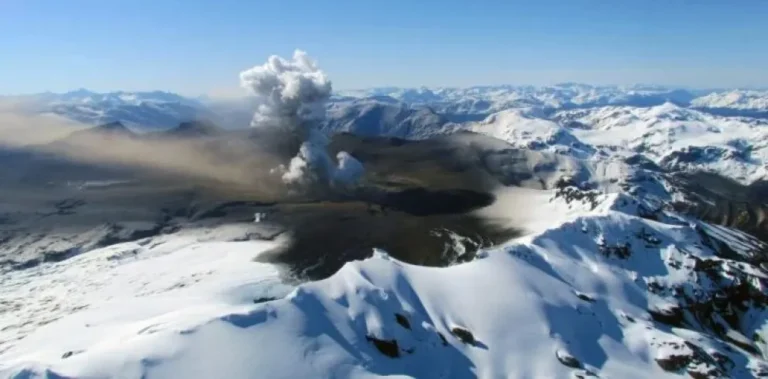 Actividad del volcán Hudson encendió las alarmas en la Patagonia: “Lo que está pasando es normal”