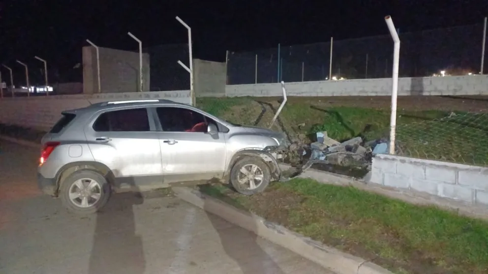 Menor de edad chocó contra el paredón del Club Tiro Federal