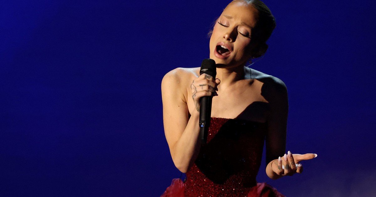 Ariana Grande da pistas sobre una posible gira para 2026 en un misterioso video