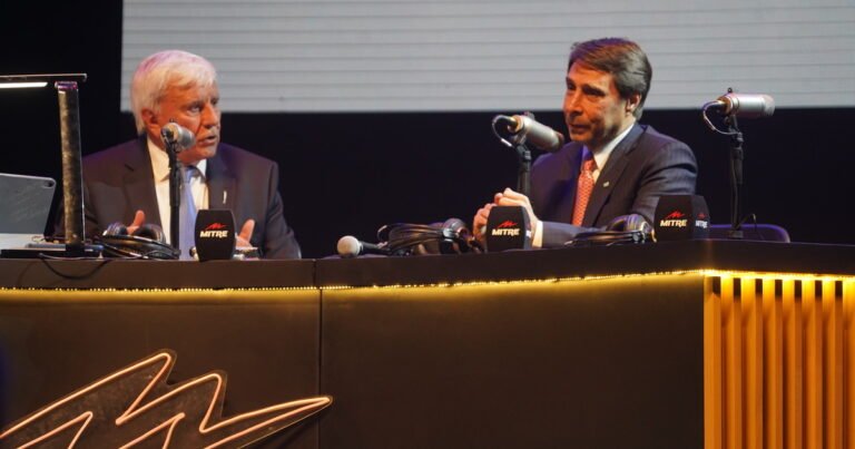 Las figuras de Radio Mitre se unieron en una gran gala para celebrar los 100 años de historia