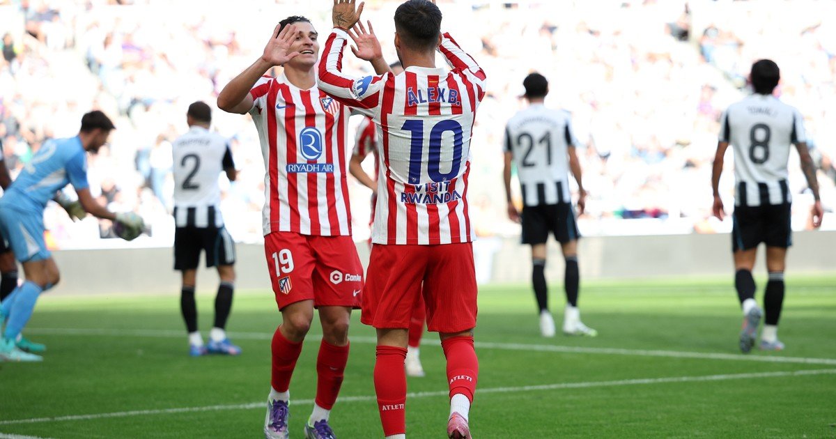 Julián Álvarez calienta motores a puro gol: marcó en el triunfo de Atlético de Madrid ante Newcastle
