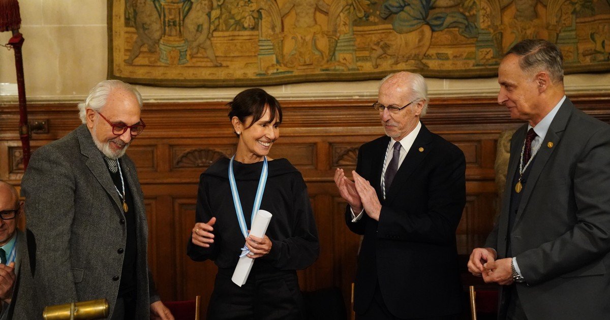 Esther Cross ya integra oficialmente la Academia Argentina de Letras