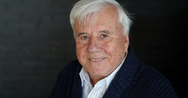 Fernando Bravo, el caballero de la radio: nunca un insulto y el retiro a la vuelta de la esquina