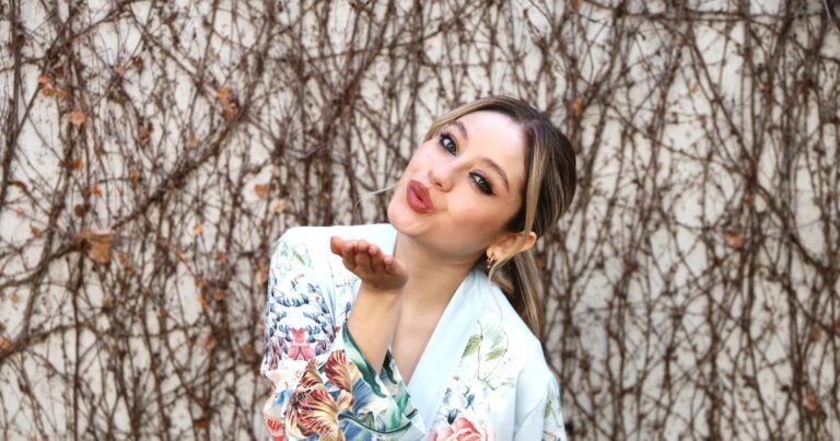 Karol Sevilla regresó a la Argentina y habló de su amor por el país, su pasión por San Lorenzo y cómo fue volver a sus inicios como chica Disney