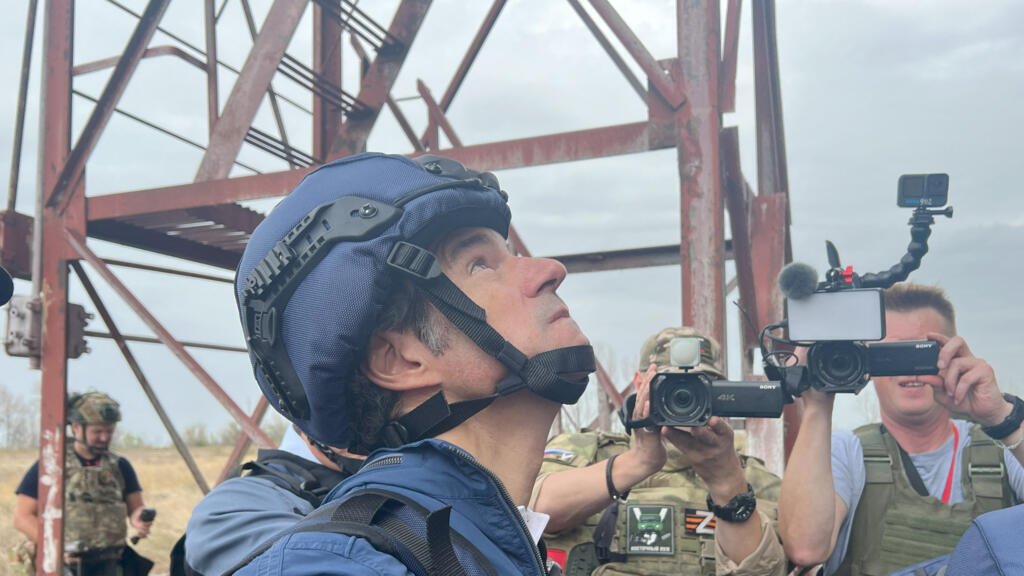 Apagón en la central nuclear de Zaporizhia suma 4 días; Zelenski amenaza con dejar Moscú a oscuras