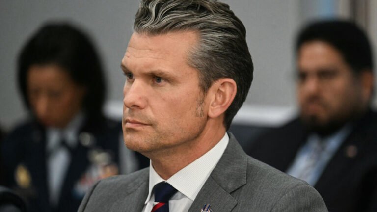 Trump y Hegseth se dirigirán a los principales comandantes de EE. UU. en reunión presencial