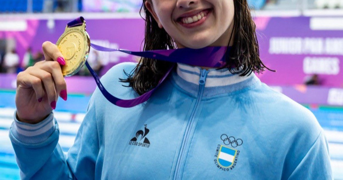 Agostina Hein ganó dos oros en Chile y batió un récord argentino en pileta corta