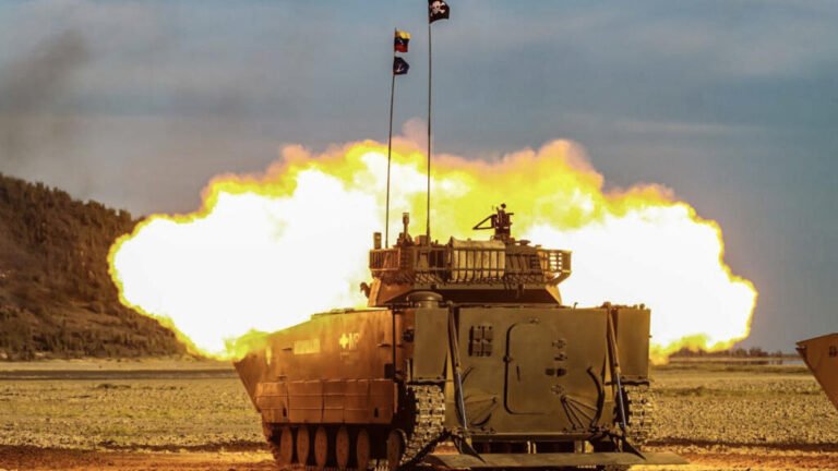 El Gobierno de Maduro advierte de "una guerra no declarada" de Trump tras su despliegue en el Caribe