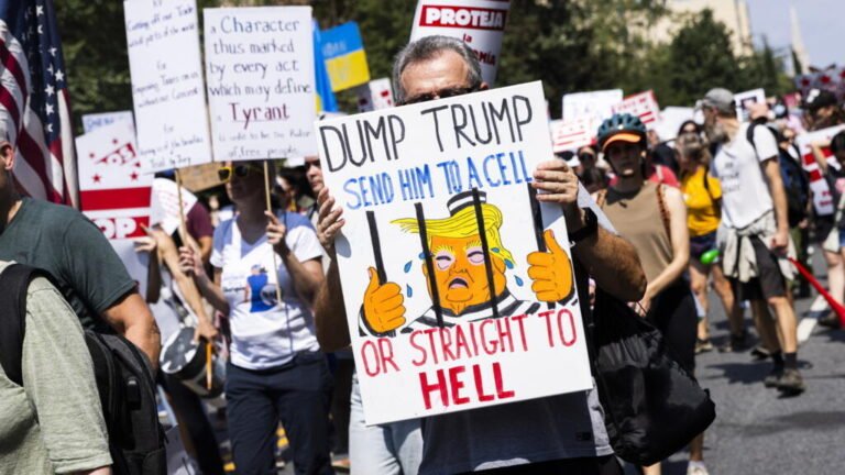 Protestas en EE. UU. en rechazo al despliegue de fuerzas de seguridad y redadas antimigrantes