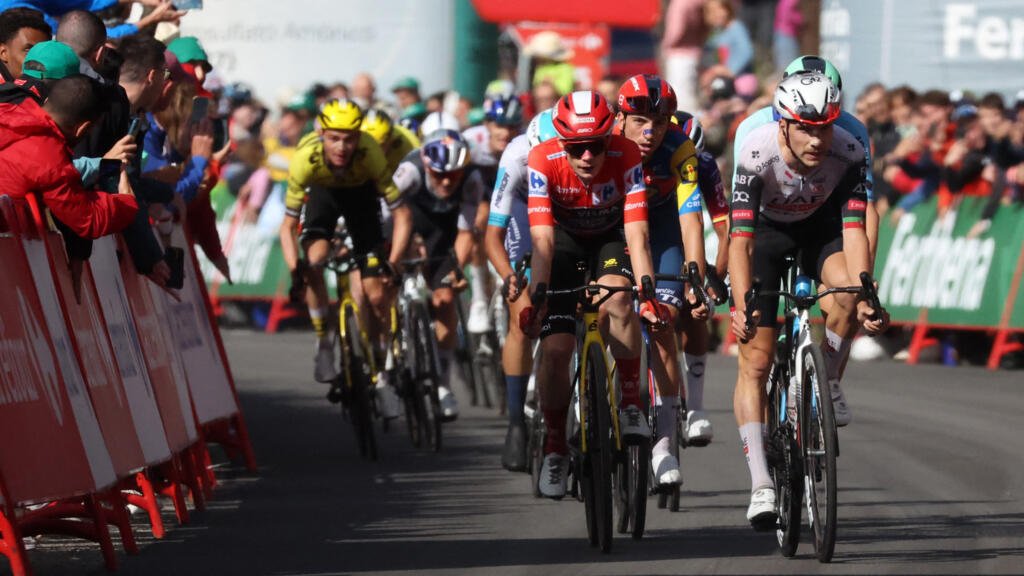 Protestas, despedidas y conquistas: así entra la Vuelta a España a la consagración de Vingegaard