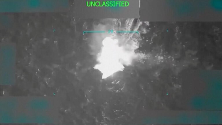 Las incógnitas sin resolver tras el bombardeo de EE. UU a una lancha en el Caribe