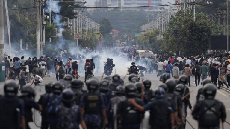 Nepal: 'protesta de la Generación Z' deja al menos 19 muertos y cientos de heridos