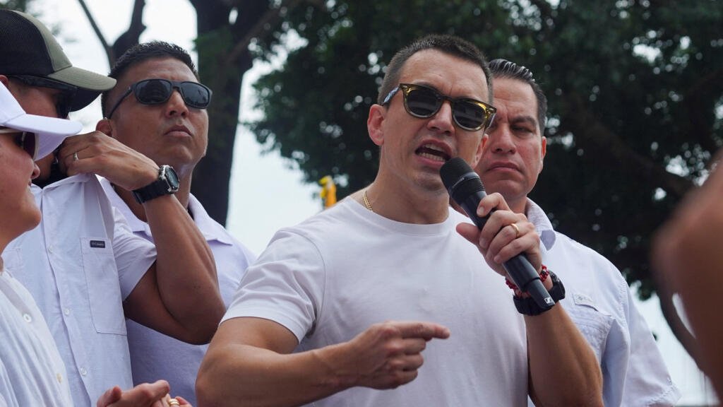 ¿Por qué quiere Daniel Noboa cambiar la Constitución de Ecuador?