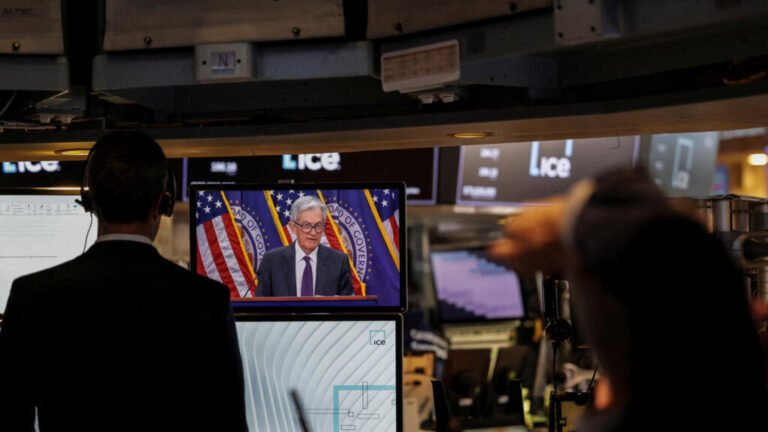 Fed baja tasas de interés en un cuarto de punto porcentual y anticipa dos recortes adicionales en 2025