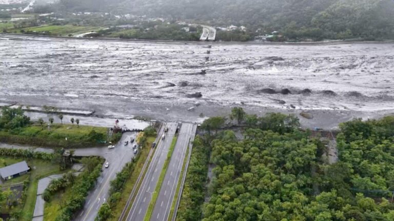 Supertifón Ragasa deja casi dos millones de evacuados en China y paraliza Hong Kong