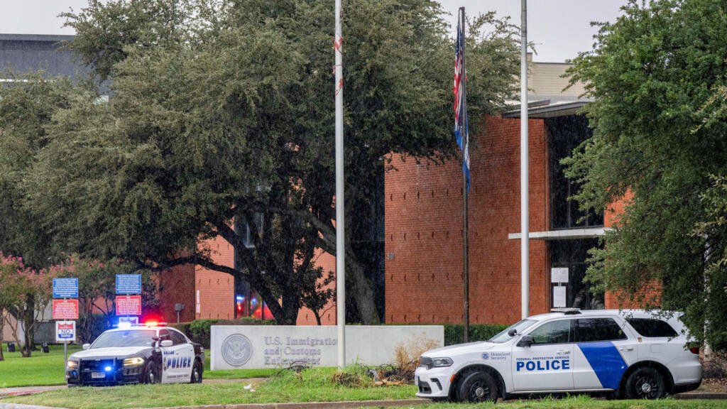 El FBI investiga como “acto de violencia selectiva” tiroteo en una instalación del ICE