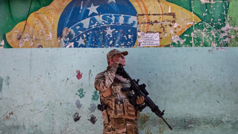 Río de Janeiro aprueba polémica prima para policías que "neutralicen criminales"