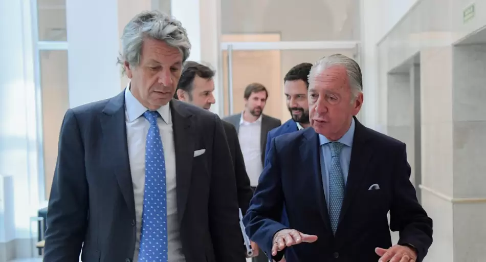 Informe confirma lo peor: cada vez hay más tasas y aumenta la presión fiscal sobre las empresas