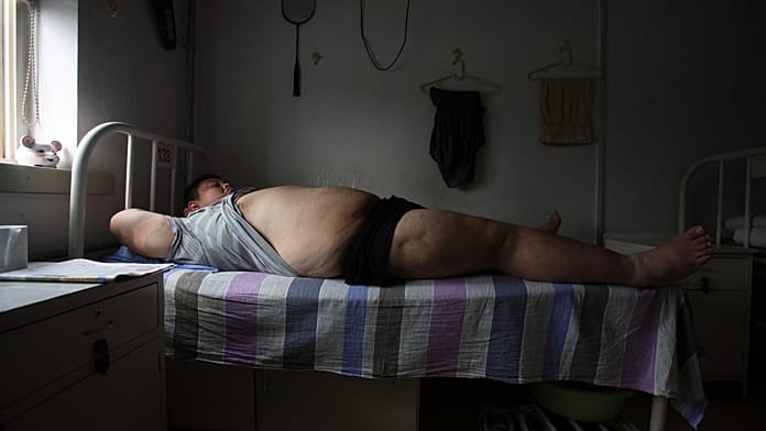 El cambio de peso puede acelerar el deterioro cognitivo en los adultos mayores