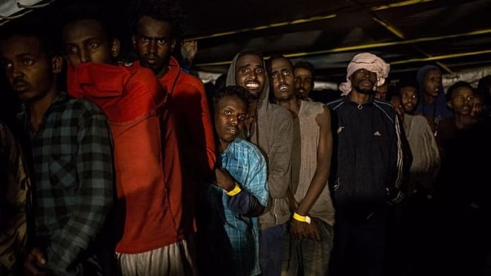 Feijóo propone una reforma migratoria que priorice la "cultura próxima" y expulse a delincuentes