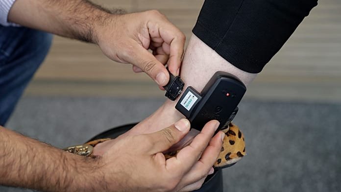 El Ministerio de Igualdad de España reconoce problemas técnicos en las pulseras antimaltrato