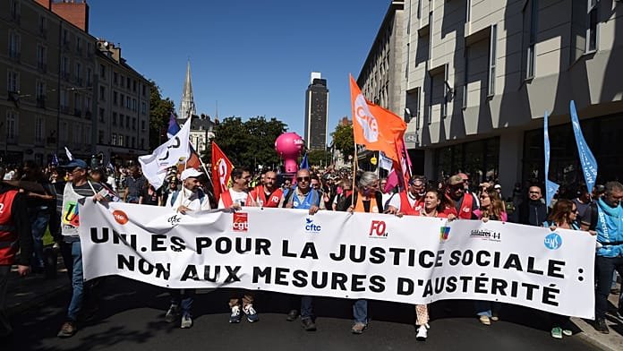 Las protestas estallan en Nantes por los recortes en el servicio público de Macron