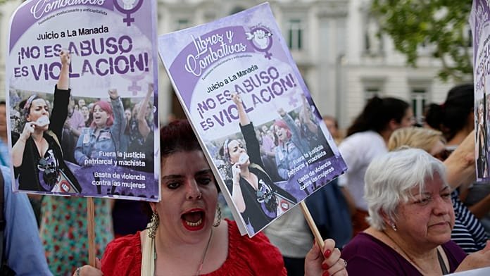 La 'Manada de Castelldefels' logra rebajar sus penas tras llegar a un pacto con las víctimas