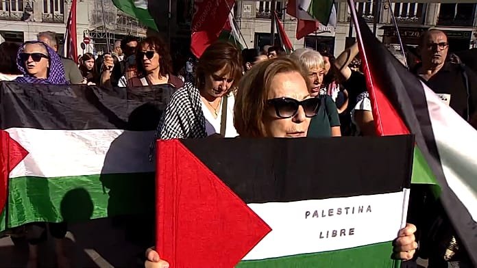 Los manifestantes en España exigen un embargo total de armas a Israel