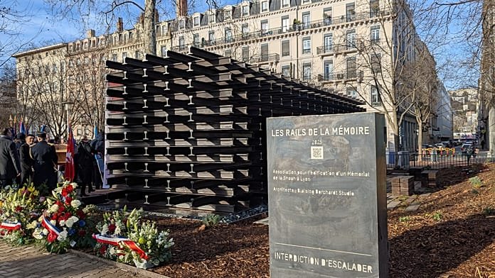 Vandalizan el memorial del Holocausto en Lyon: "Libertad para Gaza"