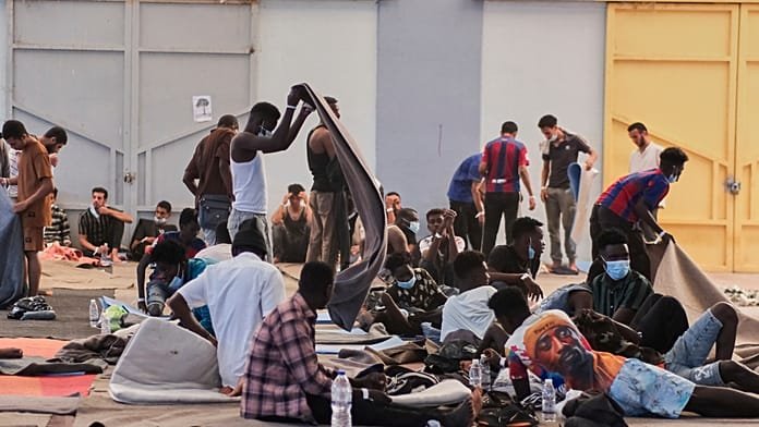 Los flujos migratorios aumentan en el sur de Creta manteniendo un pulso con el Gobierno griego