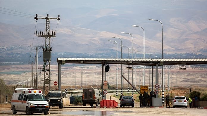 Israel cerrará el paso fronterizo entre Cisjordania y Jordania, según las autoridades