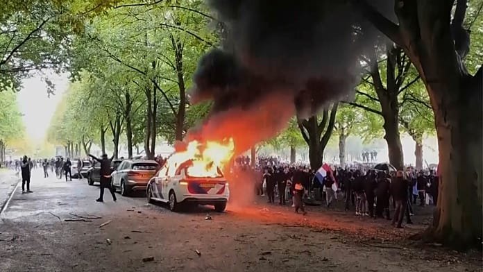La manifestación contra la inmigración en La Haya se vuelve violenta, semanas antes de las elecciones generales