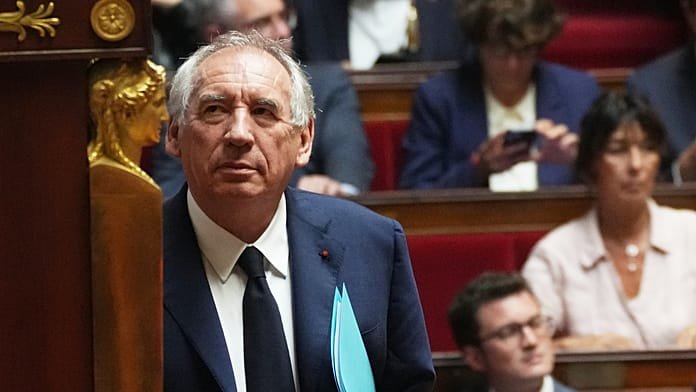 Cae el Gobierno de Francia: Bayrou pierde la moción de confianza