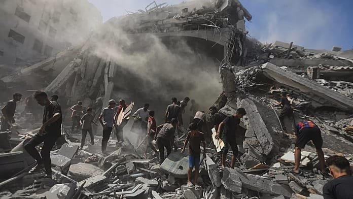 500.000 palestinos ya han huido de la ciudad mientras los bombardeos dejan medio centenar muertos