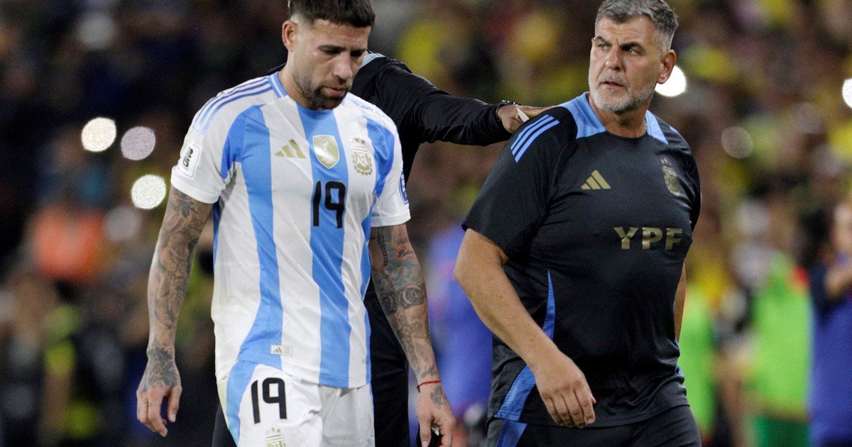 Nicolás Otamendi sufre su primera expulsión con la Selección y la más dolorosa: se podría perder el debut de Argentina en el Mundial 2026