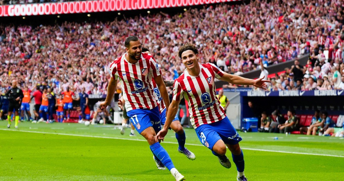 Atlético de Madrid goleó en el clásico con un Julián Álvarez en modo crack frente al Real Madrid que terminó con Mastantuono caliente