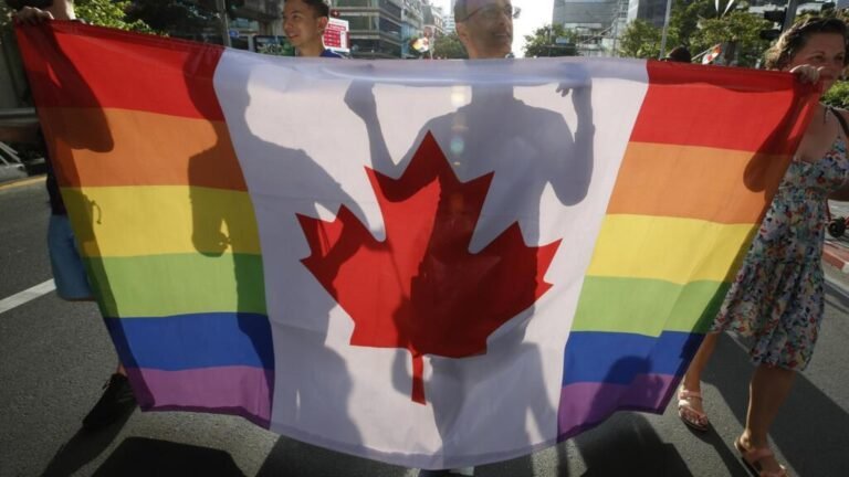 ¿Por qué aumentan las solicitudes de asilo LGBT desde Estados Unidos?