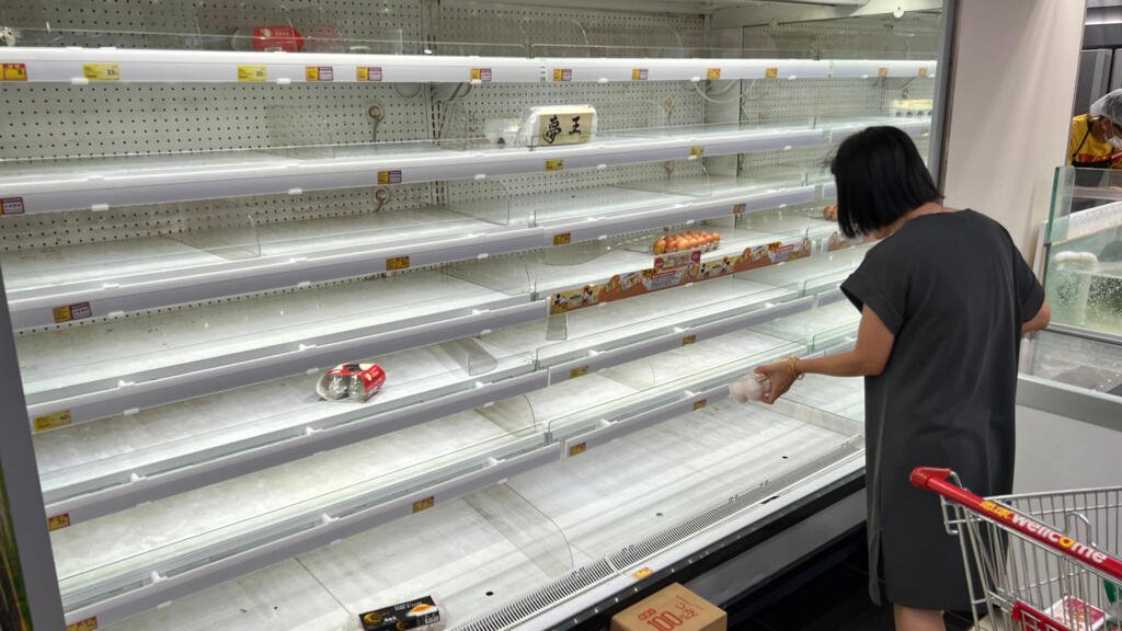 Tifón Ragasa avanza hacia Hong Kong tras dejar un muerto y graves destrozos en Filipinas