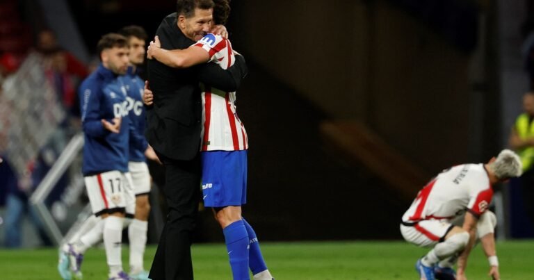Diego Simeone se rindió ante Julián Álvarez después del hat-trick que le dio el triunfo al Atlético de Madrid: "Necesitamos cuidarlo"