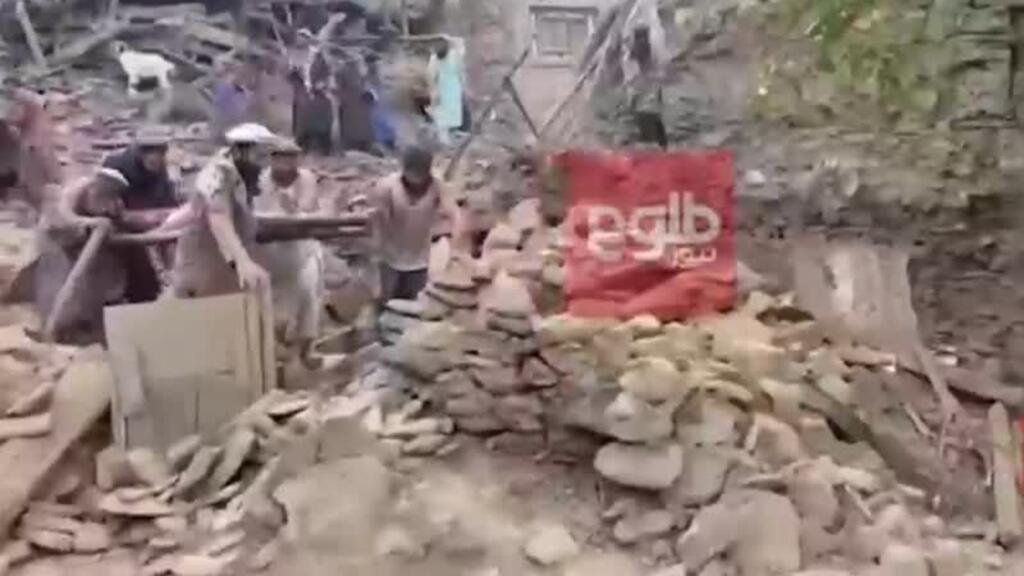 Afganistán: más de 800 muertos tras terremoto de magnitud 6,0