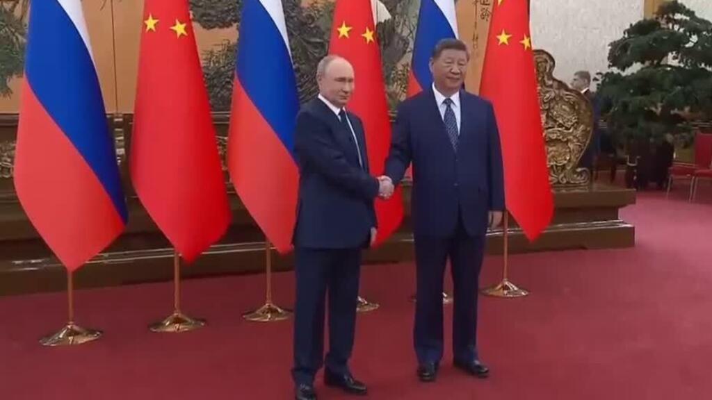Xi Jinping y Putin se reúnen en una “muestra solidaria en desafío a la hegemonía de EE. UU.”
