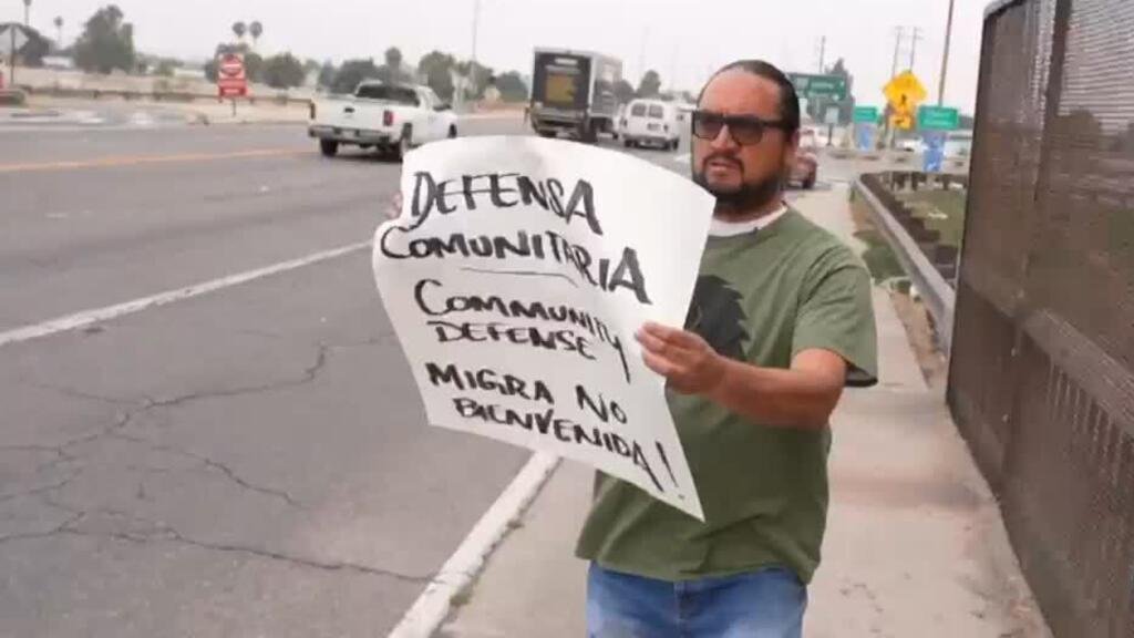 Activistas vigilan acciones del ICE y advierten a migrantes